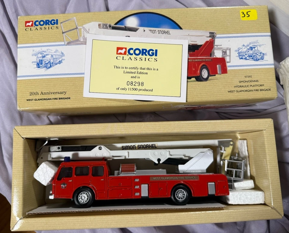 Corgi Classics Simon/Dennis Hydraulic Platform West Glamorgan 97392 Fire Truck - Image 1 of 1