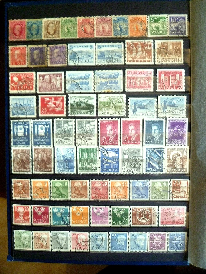 Sweden stamp collection started beginning of postage w/various rare perforation. - Image 1 of 1