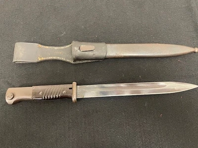 VINATGE 1942 K98 Bayonet MATCHING Ser. 4052***FAST SHIP - Image 1 of 4