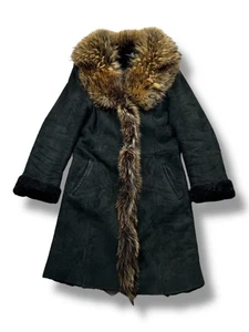 Real Sheepskin Coat With Real Fur Details From The 90's Women's Size M - Picture 1 of 7