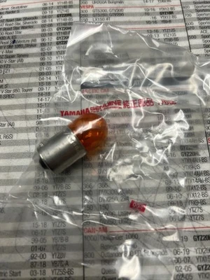 2012-2022 Yamaha OEM NOS Flasher Bulb 12V 10W ZUMA 50 125 5SK-H3311-00-00 - Image 1 of 4