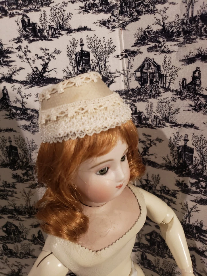 定制丝绸和古董花边帽。 适用于 6-7 英寸头 Ooak  — 第 1/4 张图片