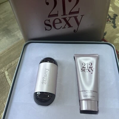 212 Sexy Carolina Herrera Women 2 Pcs Set 2oz EDP + 3.4oz Body Lotion (VINTAGE) - Image 1 of 4