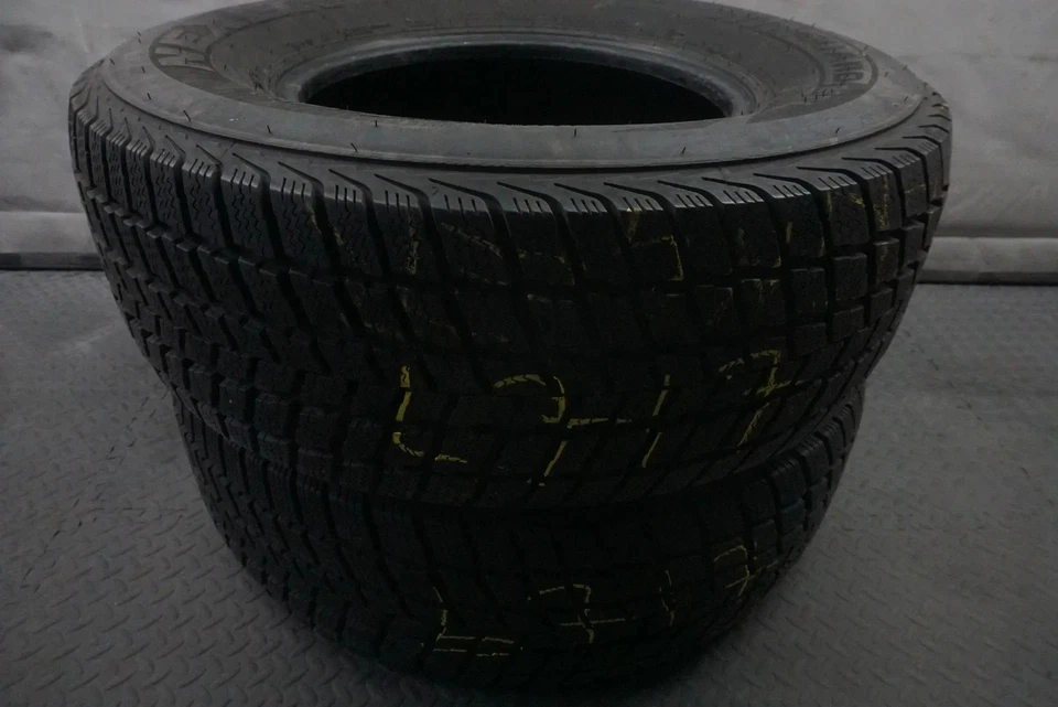 2x 265/70R16 112T Nexen Winguard SUV Winterreifen 2015 L717 - Bild 1 von 3