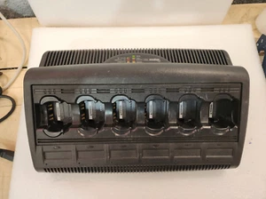 Motorola WPLN4121BR 6-Bay Charger - Picture 1 of 2