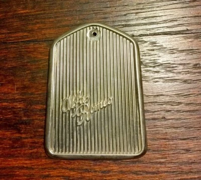 POCHER ORIGINAL RARE ALFA ROMEO METAL GRILLE - Immagine 1 di 2