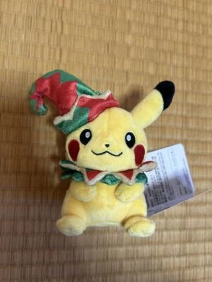 Pokemon Center Christmas Toy Factory Pikachu Peluche Muñeca Juguete Nuevo - Imagen 1 de 4