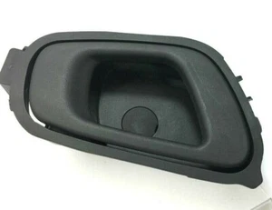 Chevrolet Spark 2013-2015 manija de puerta interior trasera pasajero derecho negro - Imagen 1 de 12