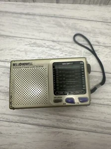 Bell and Howell World Receiver 9 Band Bell Shortwave FM/MW/SW Tested Working - Picture 1 of 6