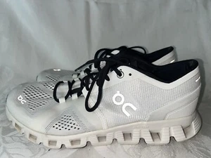 On Cloud X Mujer Tenis para Correr Zapatos Blanco/Negro 40.99702 Talla 9 - Imagen 1 de 13