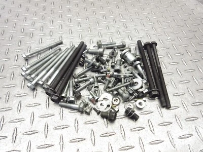 Harley Night Rod VRSCDX 2015 08-17 lote de herrajes tuercas pernos tornillos varios etc OEM Foto 1 de 4