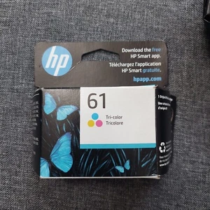 HP 61 Original Tintenpatrone Tri-Color abgelaufen April 2024 - Bild 1 von 4