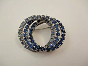 Vintage Blue Rhinestone Brooch Pin Interlocking Ring Circle Pattern 3 Tone - Picture 1 of 3