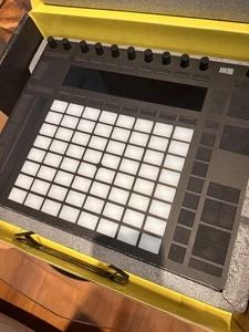 USED ABLETON Live Controller Push 2 Black - Picture 1 of 6