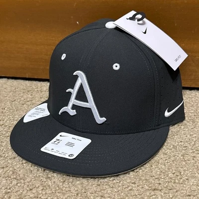 NEW Nike True Arkansas Razorbacks Flatbill Charcoal Grey Hat Cap Fitted Sizes - Image 1 of 4