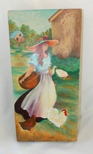 Amateur Malerei Frau füttert Hühner Land Bauernhof Volkskunst auf Holz 8" x 16" - Bild 1 von 12