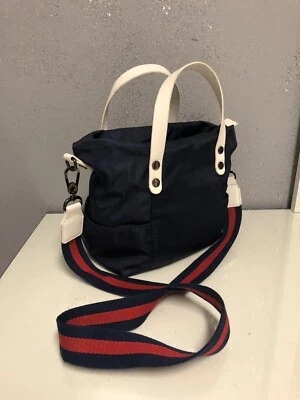 Neiman Marcus плеча крест тела сумка темно-синий белый красный нейлон EUC - Изображение 1 из 4