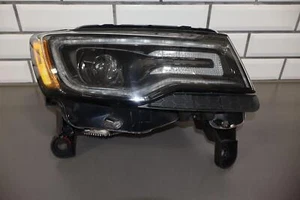 12-13 Jeep Grand Cherokee SRT8 Passenger Right RH Xenon Headlight Assembly OEM - Picture 1 of 16