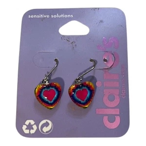 Claires Heart Earrings. NWT - Picture 1 of 1