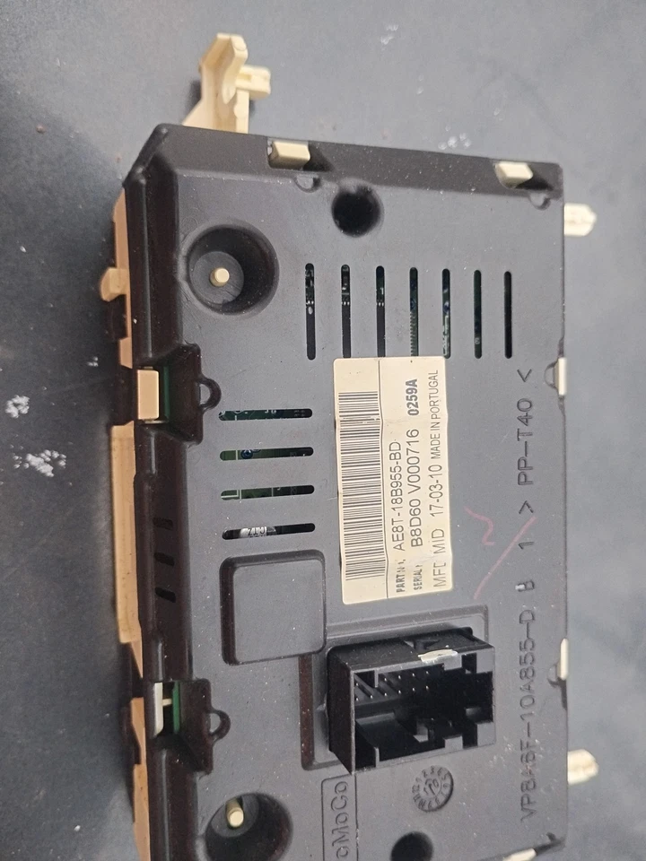 Ford Fiesta 2011 pantalla de información LP549 Foto 1 de 1