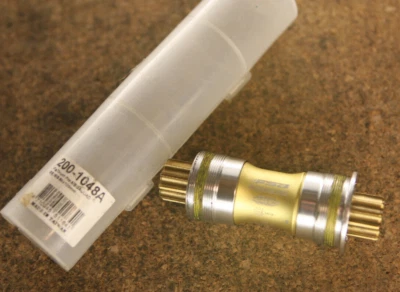 NOS NEW FSA Platinum Pro MegaQuad ISIS drive bottom bracket BSC / 108 mm - Image 1 of 4