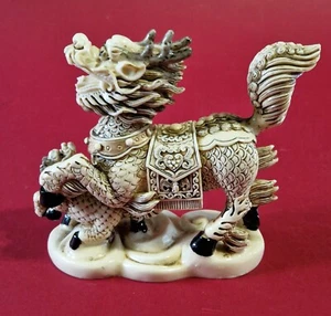 Vintage resin ivorine Oriental Chinese Japanese horse dragon dog of fo fu statue - Picture 1 of 15