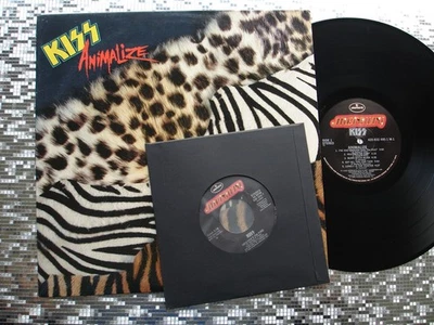 KISS ~ Animalize ~ LP w/Heaven's On Fire 7" Single  Mercury 4228224951 M-1   q2 Foto 1 de 4