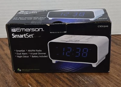 Emerson Research SmartSet Dual Alarm Clock Radio OPEN BOX - Image 1 of 4