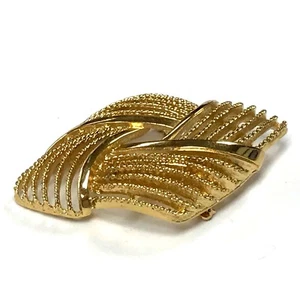 Vintage Signed Monet Gold Tone brooch weaved design chunky  - Picture 1 of 11