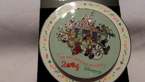 Pin 34376: DLR - The Merriest Place On Earth 2004 (Spinner) Disney Pin - Picture 1 of 3