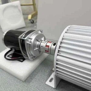 2000W 220V Low Speeds 3 Phase Permanent Magnet Generator With DC Motor - Picture 1 of 16
