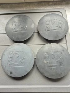 Set of x4 Genuine Vauxhall Nova Centre Cap Covers - Picture 1 of 6