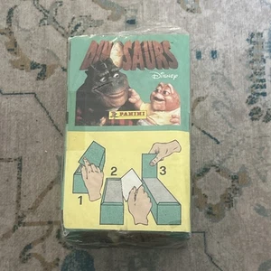 Caja de pegatinas Panini Disney Dinosaurios sellada 100 paquetes  - Imagen 1 de 3