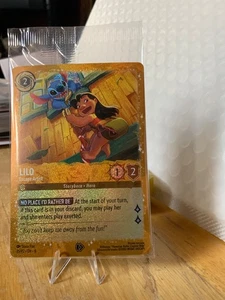 Lorcana - Lilo: Escape Artist 25/P2 Sealed Promo Foil - Lilo & Stitch Gift Box - Bild 1 von 6