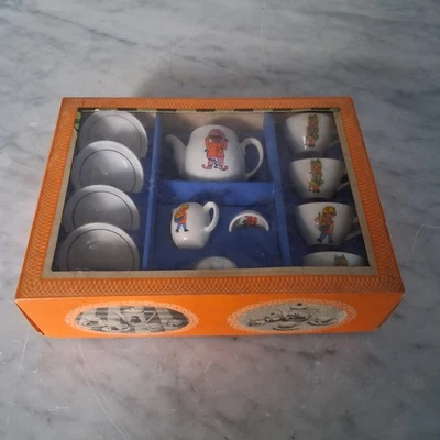 SERVIZIO PER BAMBOLE  THE CAFFE CON SCATOLA ORIGINALEVECCHIO GIOCATTOLO OLD TOYS - Immagine 1 di 4