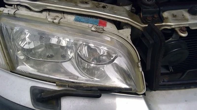 Faro pasajero 4 cilindros VIN Vs cromado compatible con 00-04 VOLVO SERIE 40 9227145 Foto 1 de 4