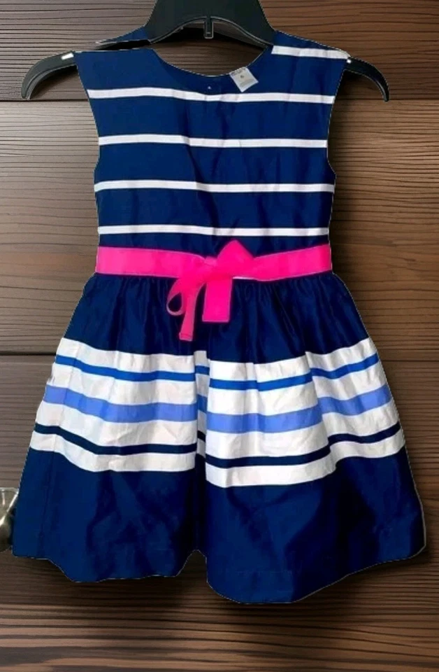 Carter’s 蓝色和白色条纹连衣裙粉色蝴蝶结女孩尺寸 3T -EUC 棉 — 第 1/1 张图片