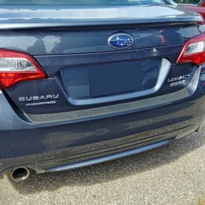 Moldura protectora de parachoques trasero Subaru Legacy 2015-2023 - protección superior del parachoques Foto 1 de 4