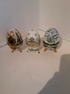 Set mit drei Faberge Porzellaneiern - Bild 1 von 11