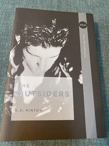 S.E. HINTON - THE OUTSIDERS ( 1997, TRADE PAPERBACK) - Picture 1 of 2