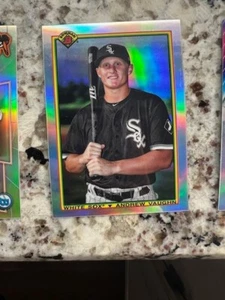 2020 Bowman 1990 Chrome Refractor Card Chicago White Sox Andrew Vaughn 90B-AV - Bild 1 von 1