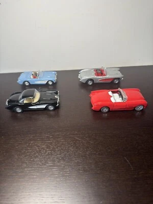 Vtg Diecast Convertibles Lot Of 4 Corvettes/maisto, Road Signature . 1/43 Scale - Image 1 of 4