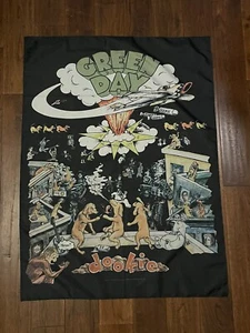 Cubierta de álbum Green Day Dookie bandera de tela negra 31” x 42” - Imagen 1 de 14
