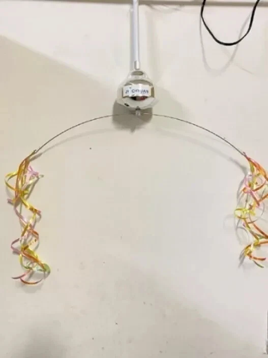 Jyi Chyuan Fly Repeller / Fly and Mosquito Repellers / AC 220 V/ 110 V 50/60 HZ - Image 1 of 1