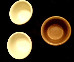 HALL CHINA 4 OUNCE CUSTARD CUP BROWN 363 - Picture 1 of 3