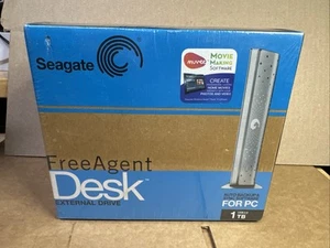 Seagate Free Agent Desk External Drive 1TB USB 2.0 ST310005FDA2E1-RK NEW in Box - Bild 1 von 5