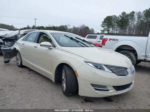 Fuse Box Engine Turbo SE With Rear View Camera Fits 13-14 FUSION 2572195 - Picture 1 of 12