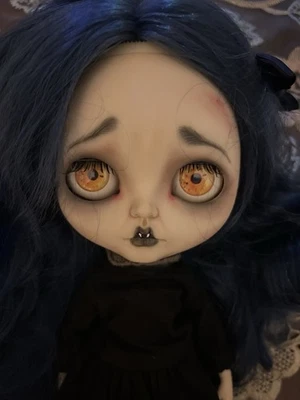 Hermosa muñeca Blythe vampiro personalizada *Leer* Foto 1 de 4