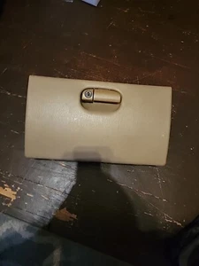 97-06 Jeep Wrangler TJ Glove Box Glovebox Door With Latch No Key OEM Tan Saddle - Picture 1 of 5