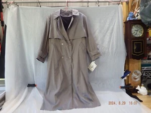 Forecaster of Boston, Inc. Women's Gray Belted Rain Coat-NWT- Size 13/14-B261 - Picture 1 of 14